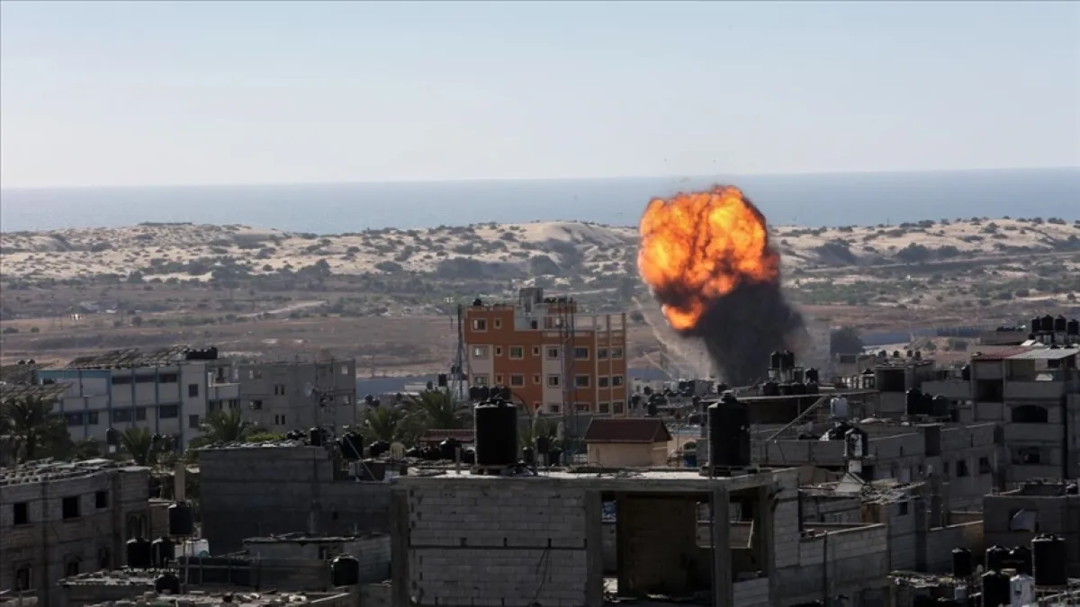 Israel y Hamás firmaron el alto al fuego: la liberación de rehenes comienza el domingo