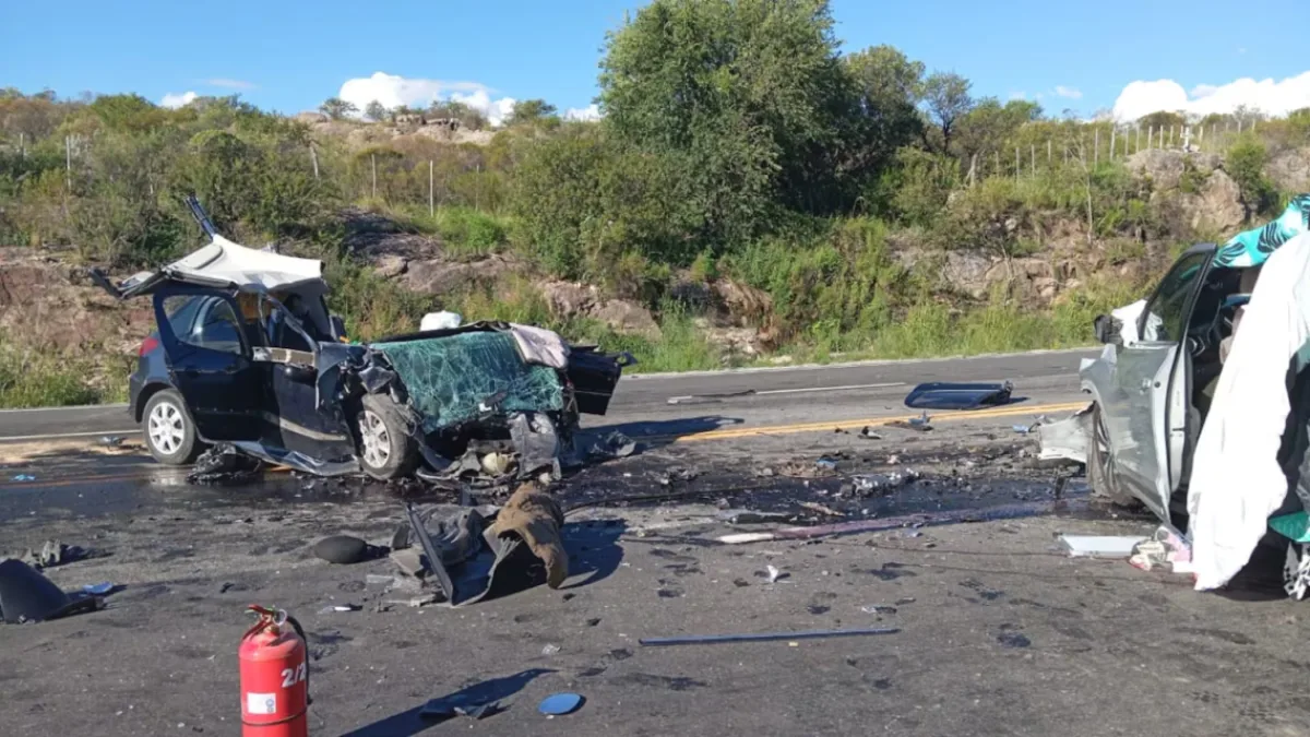 Choque fatal en las Altas Cumbres dejó 4 muertos y heridos