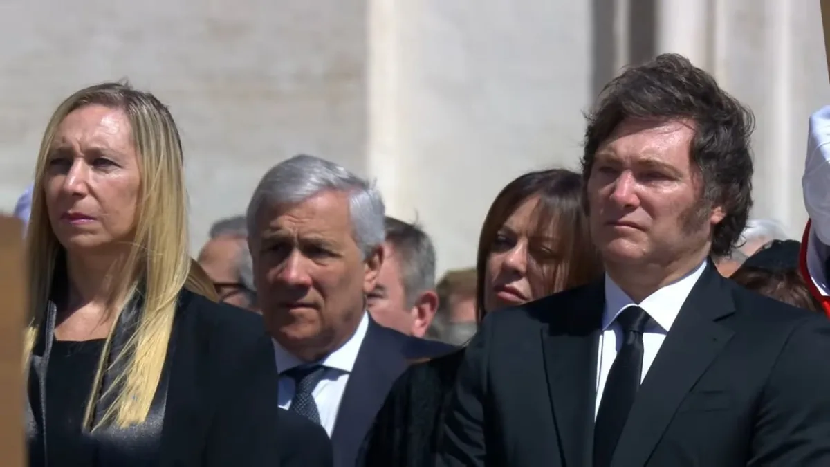 El presidente Milei asistió al funeral del papa Francisco en el Vaticano