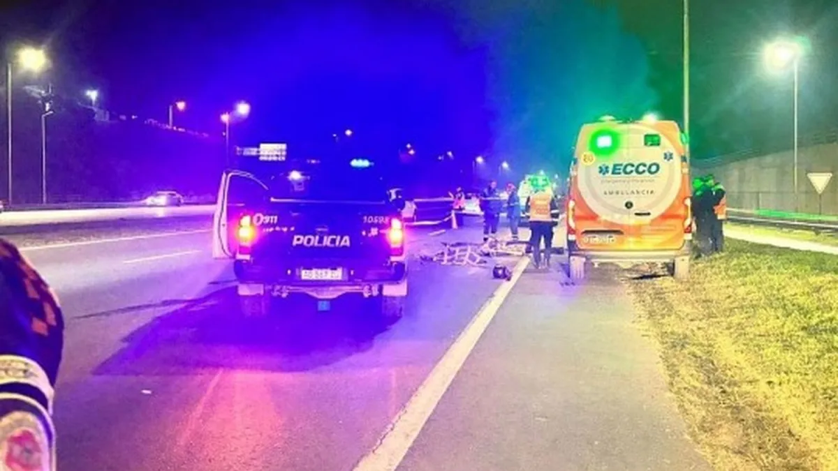 Un motociclista falleció tras chocar contra un camión en Circunvalación
