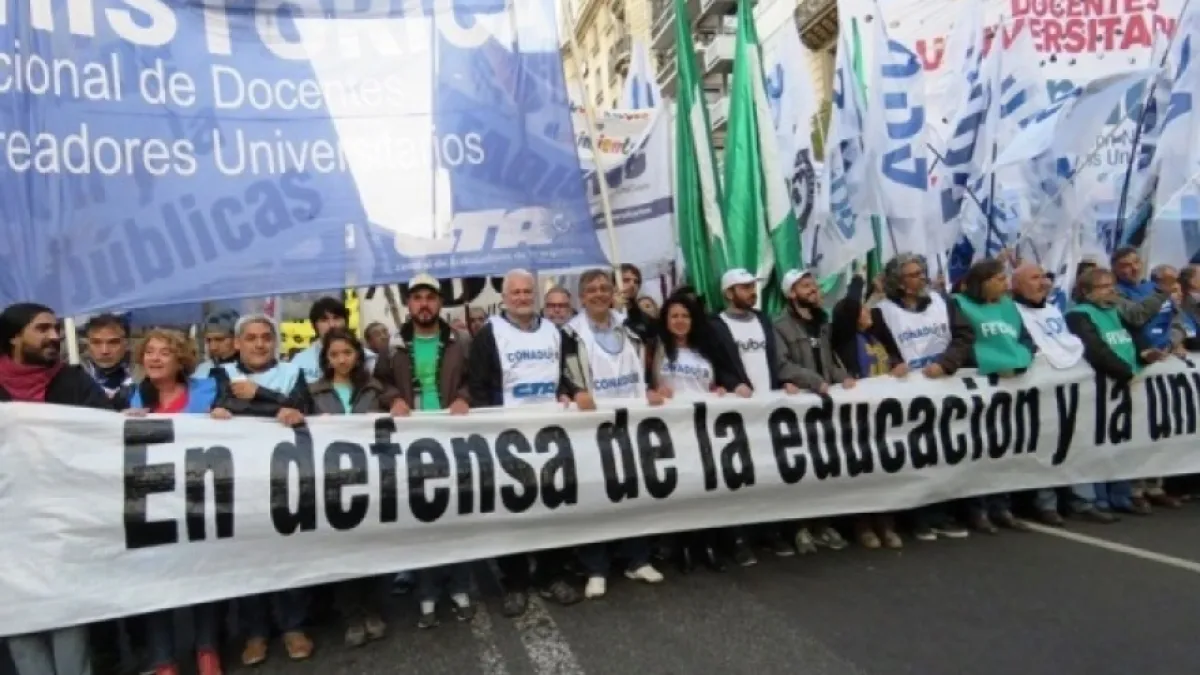 Marcha federal universitaria y paro de 48 horas