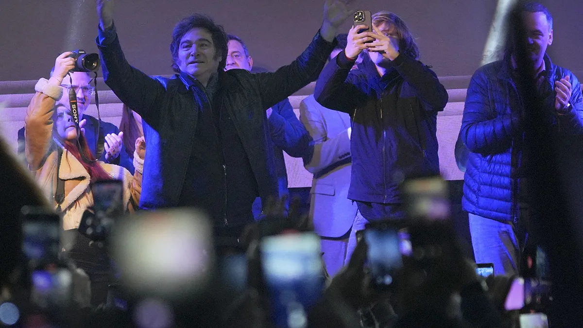 Milei lanzó la campaña con un acto en La Plata