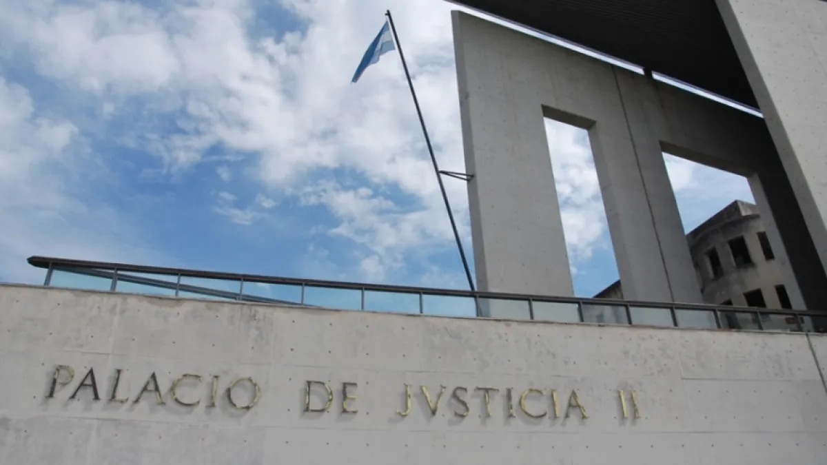 Detuvieron a un subcomisario por filtrar información clave