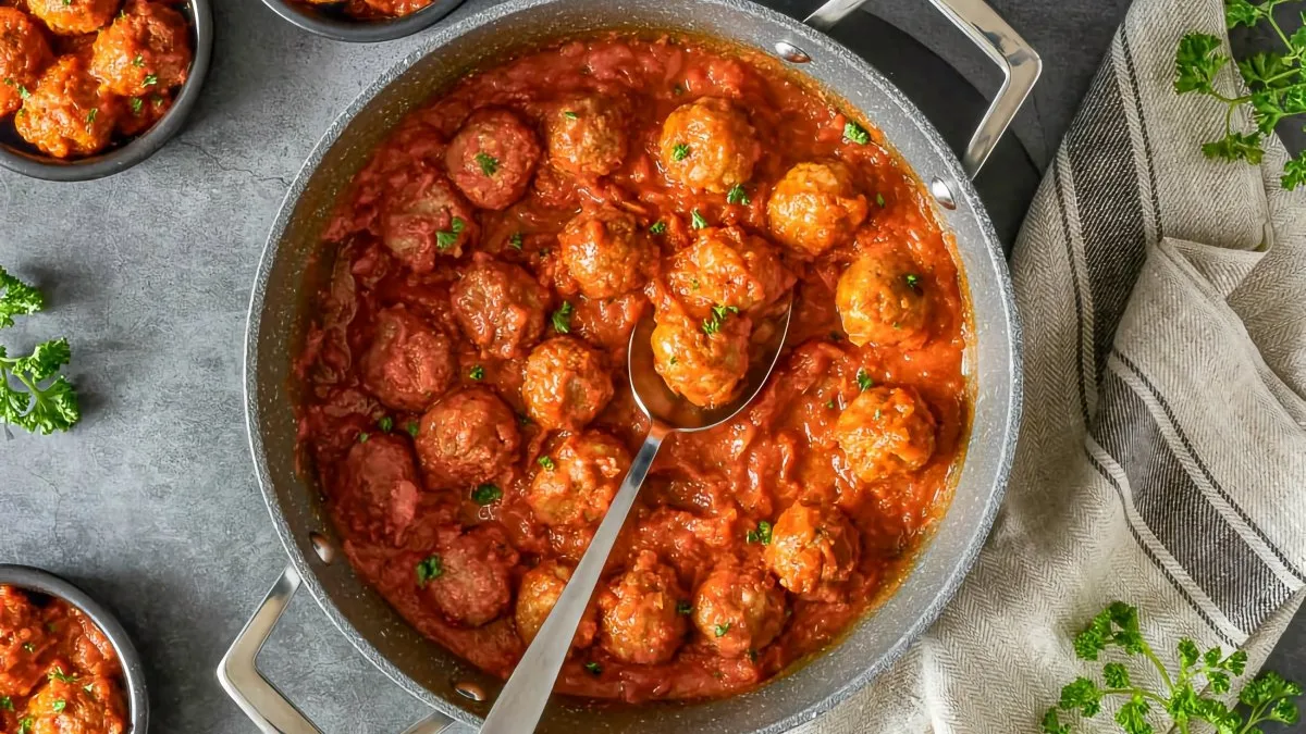 Menú de hoy: Albóndigas con salsa