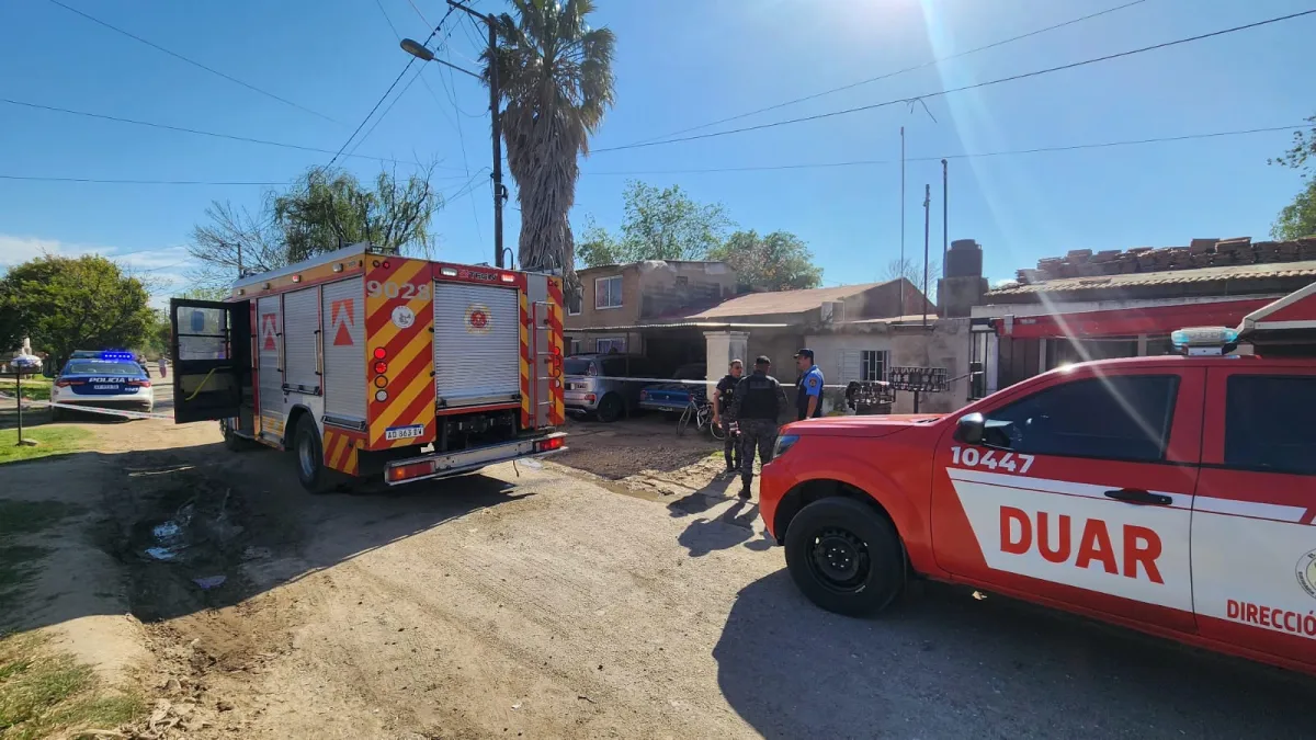 Trágico incendio: una persona murió en barrio Coronel Olmedo