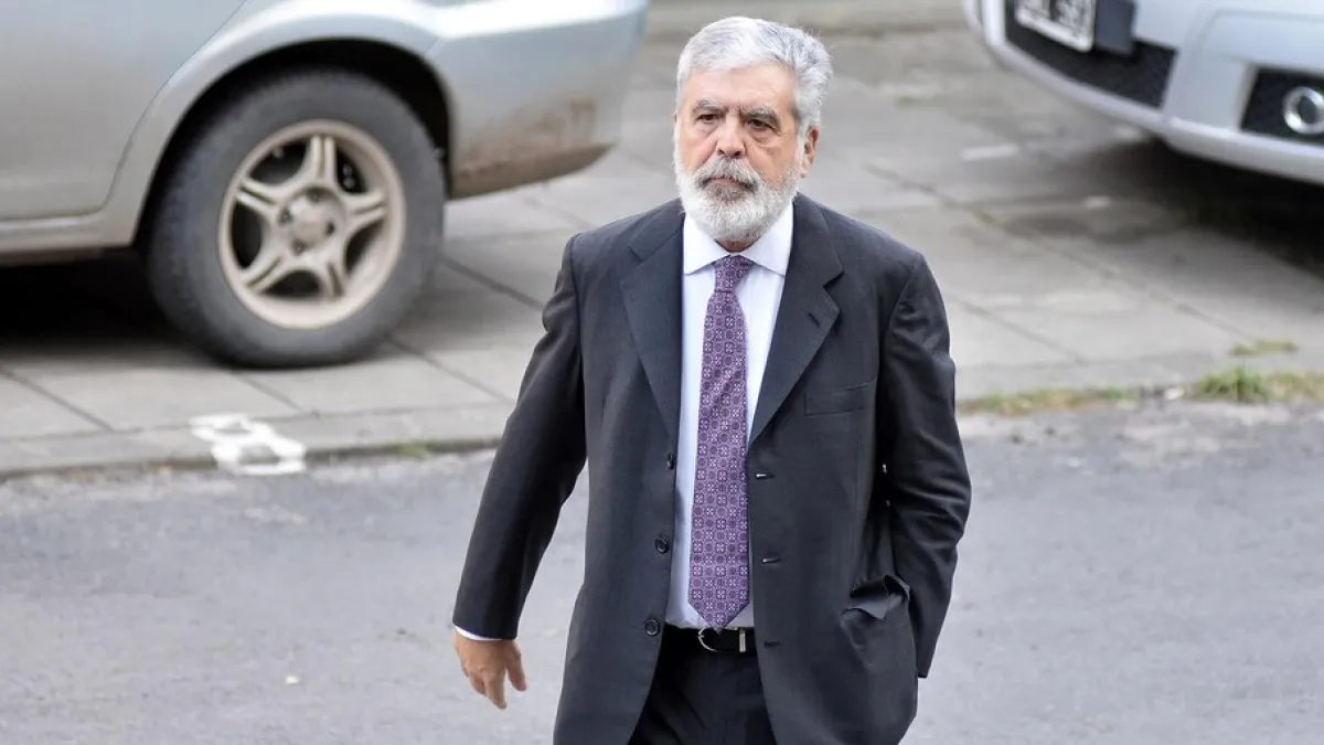 Julio De Vido se entregó en Comodoro Py y quedó detenido por la tragedia de Once