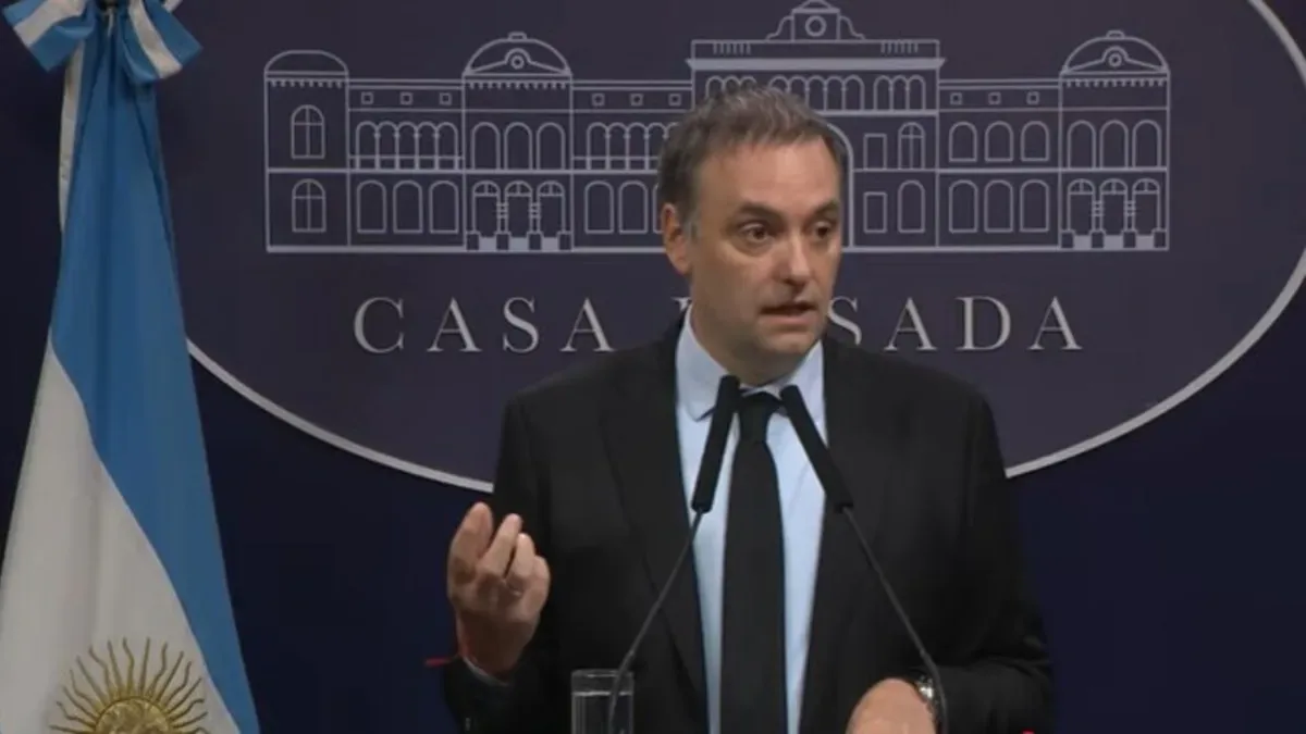 Adorni presentó el informe final del Consejo de Mayo y anunció reformas