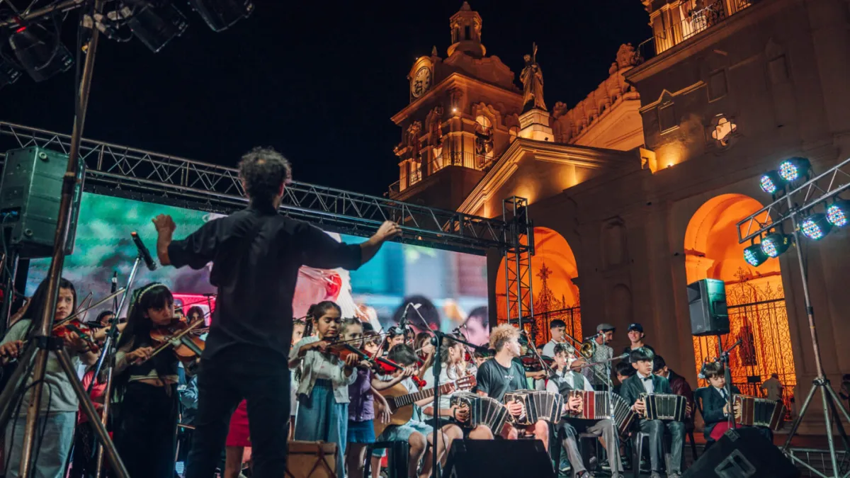 La explanada de la Catedral se convertirá en un escenario a cielo abierto: Jairo, Nahuel Pennisi y Ahyre en tres noches únicas