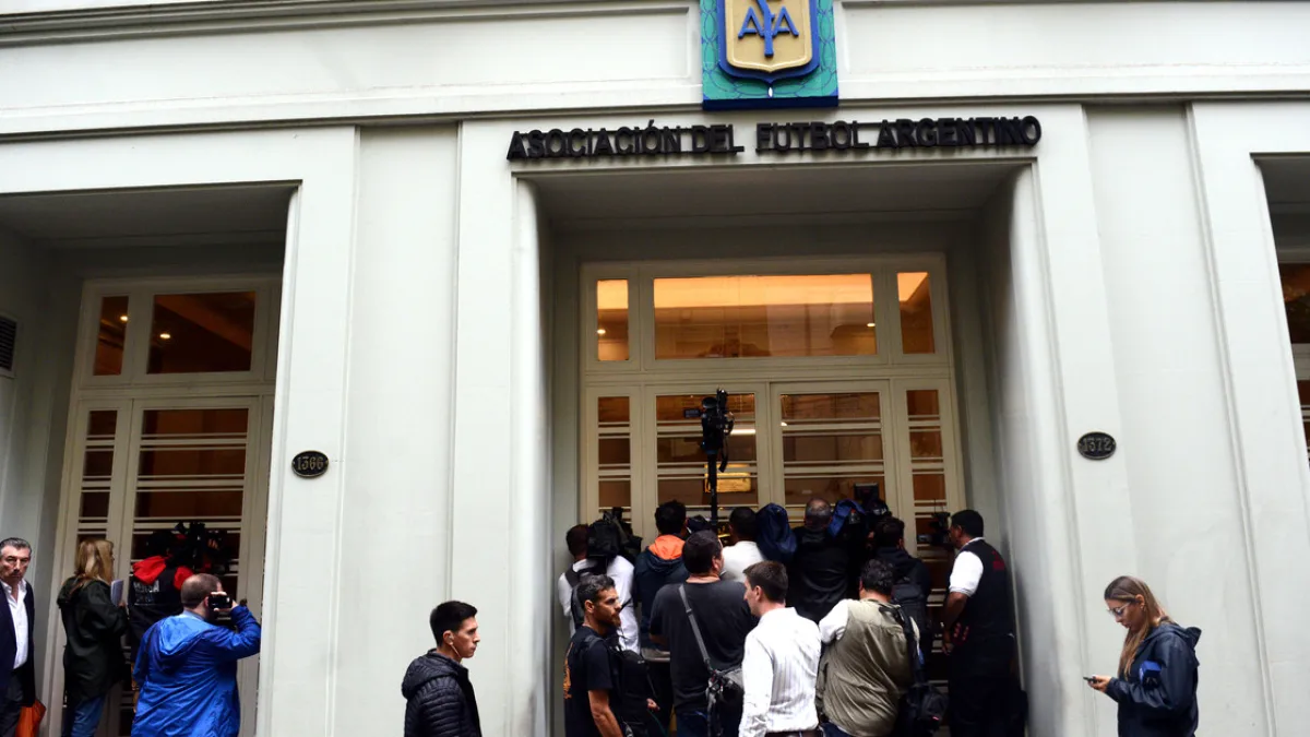 La Justicia allanó la sede de la AFA y 17 clubes por la causa Sur Finanzas