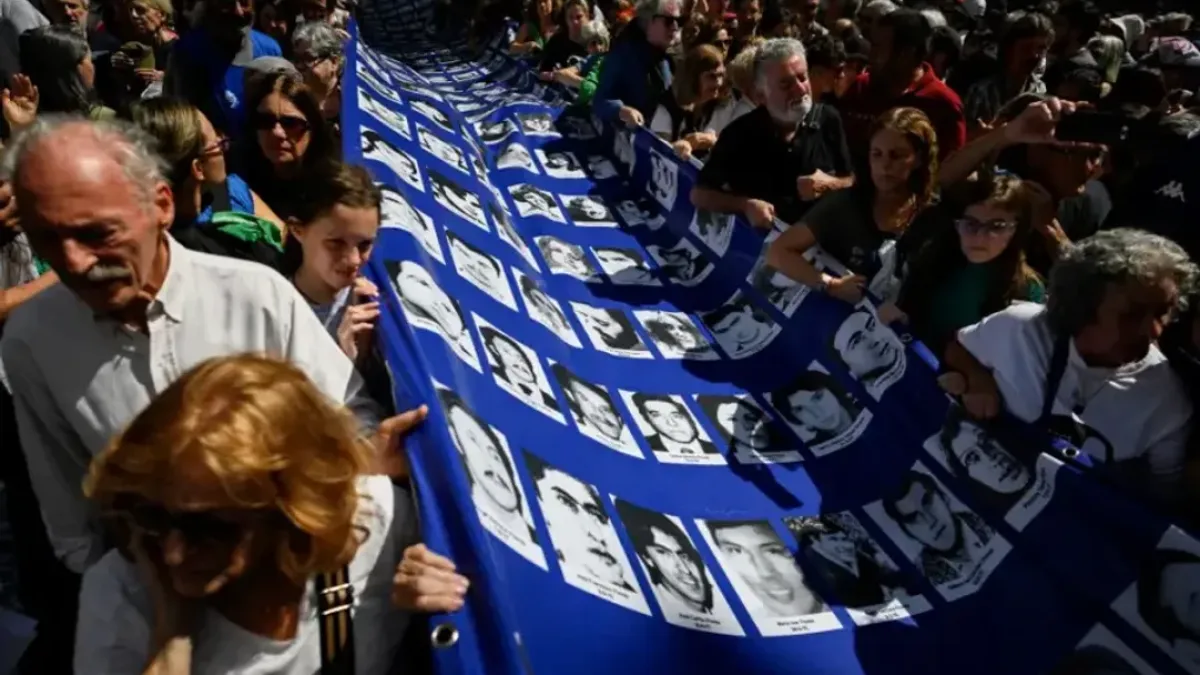 Marcha a Plaza de Mayo por el Día de la Memoria