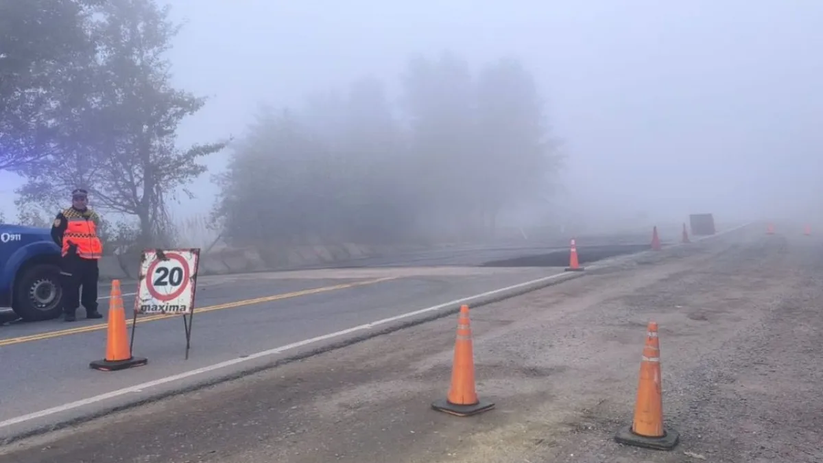 Corte total en las Altas Cumbres: un socavón dejó fuera de servicio la ruta