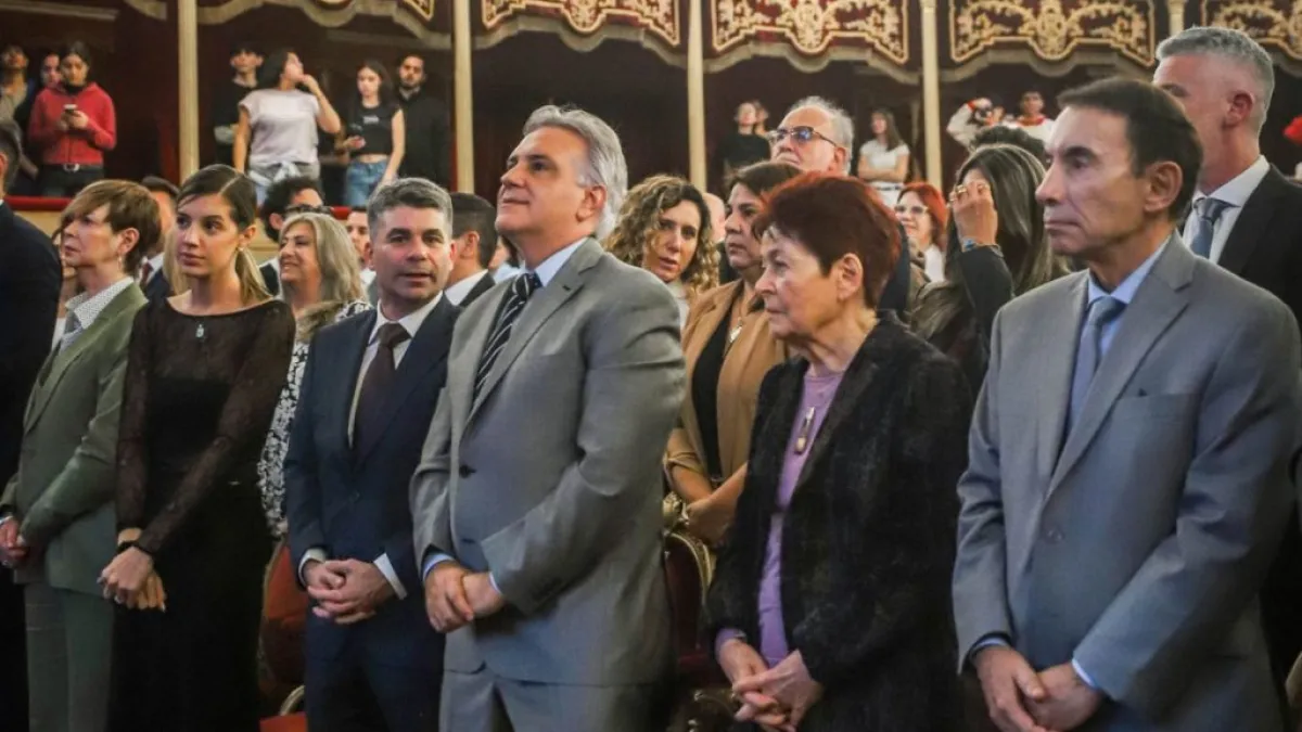 Martín Llaryora participó en la conmemoración del Día del Holocausto
