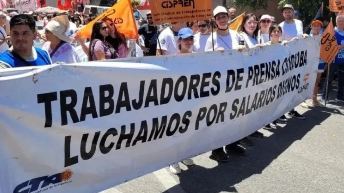 Trabajadores de prensa realizan un paro en Córdoba