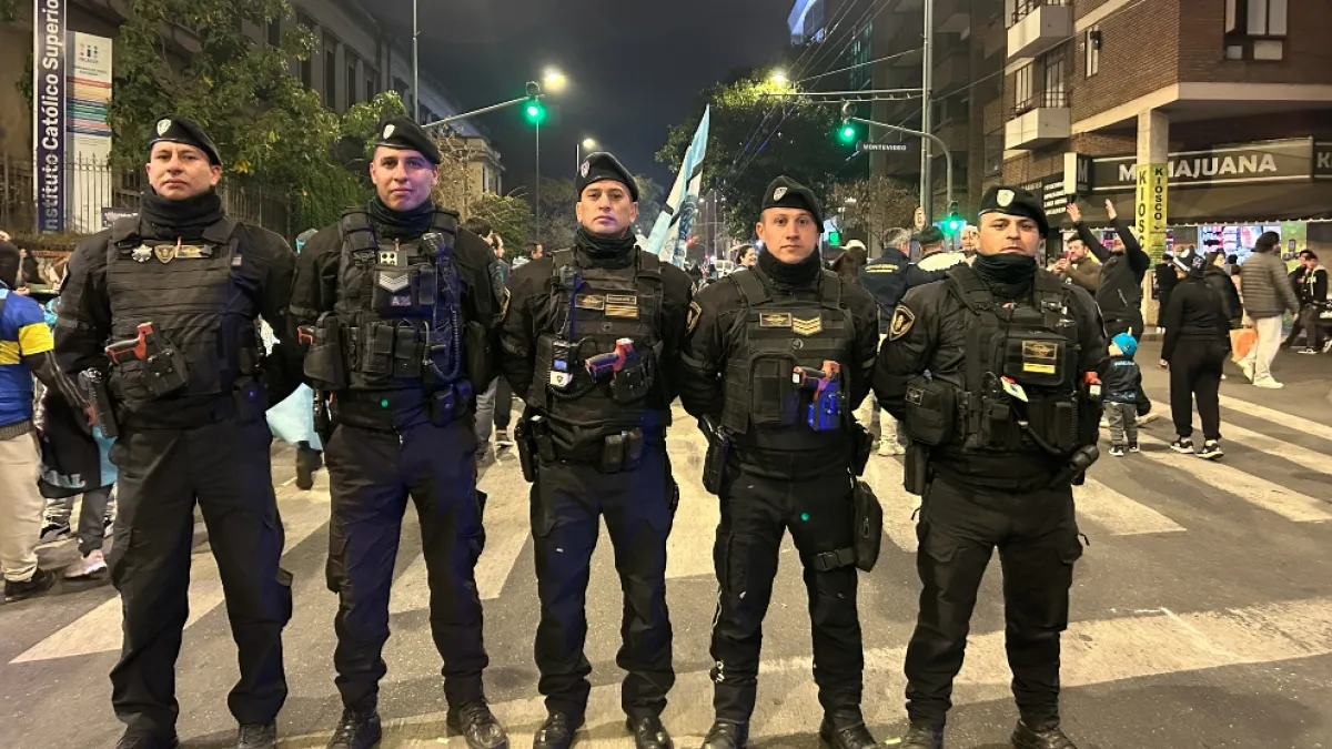Operativo de seguridad en el Patio Olmos por la Selección