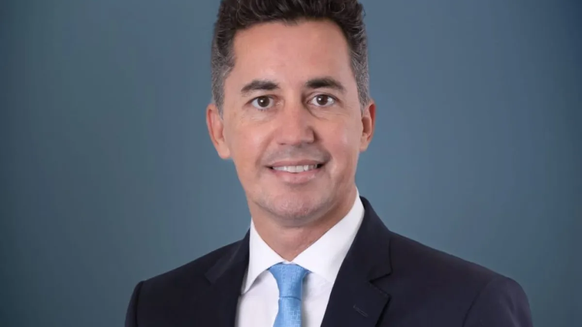 El ministro Manuel Calvo asume como jefe de Gabinete