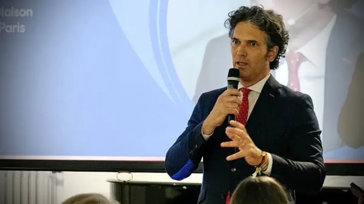 Renunció Santiago Muzio, director de la Casa Argentina en París tras la polémica